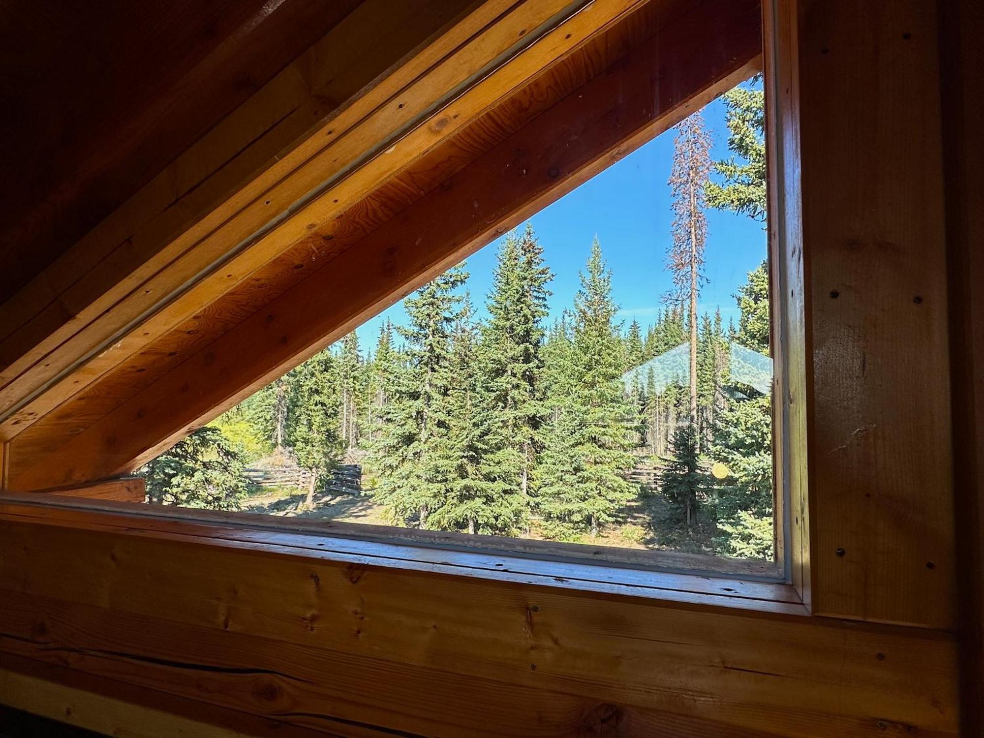 Red Cariboo Resort Anahim Lake Εξωτερικό φωτογραφία